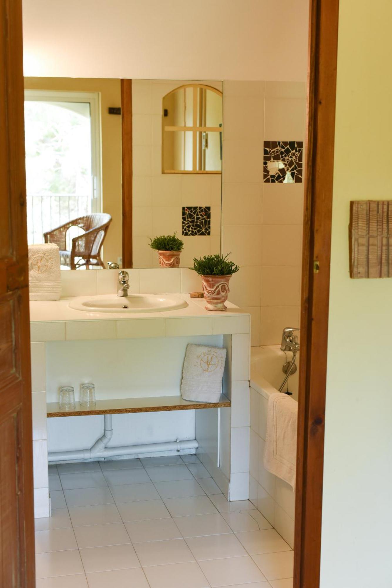 La Bergerie De L'Etang Bed & Breakfast Montels  ห้อง รูปภาพ